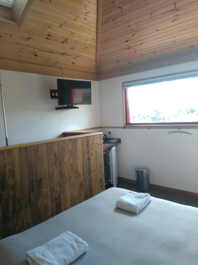 Cherry Top Farmstay - Boutique Eco Village Lilydale Exterior photo